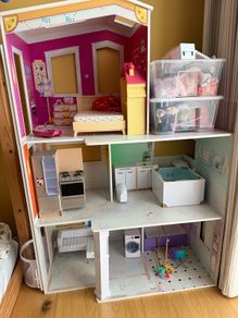 Rainbow High Dolls House