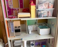 Rainbow High Dolls House