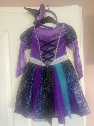 Kids Witch Costume/dress size 2-3 years Halloween