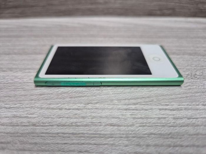Apple iPod Nano 7th Gen 16GB A1446 Green - Tested and Working - Fast Shipping