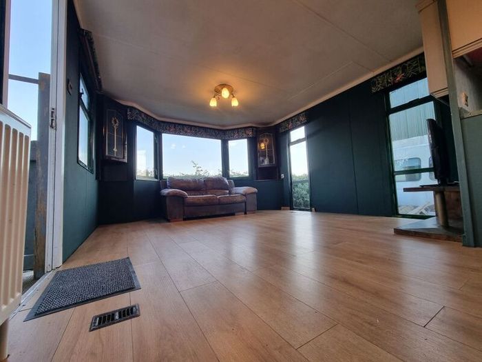 Atlas Status Super Mobile Home