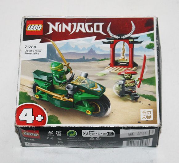 LEGO Ninjago Lloyds Ninja Street Bike 71788