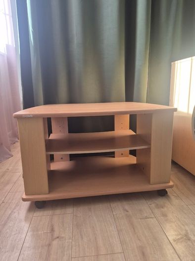 Computer desk