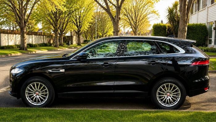 2017 Jaguar F-Pace Prestige - Low Miles- NCT