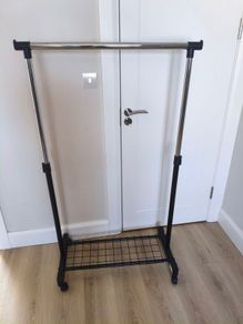 2 Clothes rails