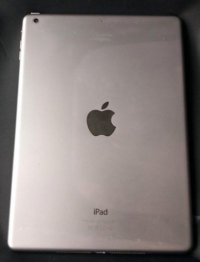 Apple iPad Air, Wi-Fi, Unlocked