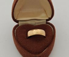 9ct Gold Band Ring - Size P - Fully Hallmarked