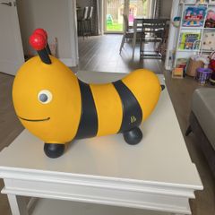 Inflatable Bee Bouncer