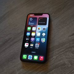 IPhone 13 / 100% Battery health
