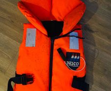 2 children's Life Jackets