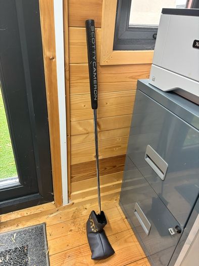Scotty Cameron Select Fastback 2