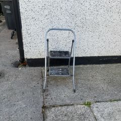 Step ladder