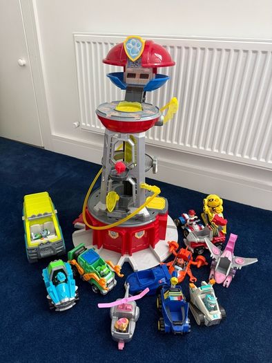 paw patrol tower and mighty pups
