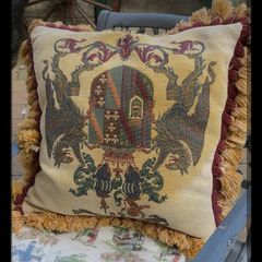 Antique cushion