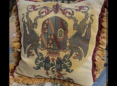 Antique cushion