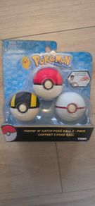 TOMY Pokemon Throw N Catch Poke Ball 3 Pack