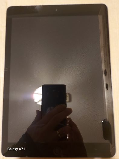Apple Ipad Air 1st, 32 GB, Space Gray, Activation Locked, Excellent Cosmetic Condition, for parts or repair