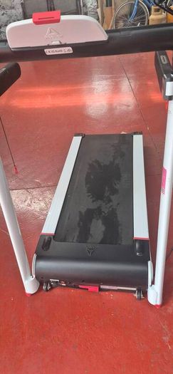 Reebok 4.0 iRUN treadmill