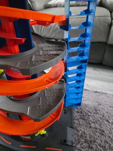 hot wheels mega garage