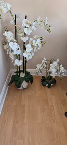 artifical lily decor