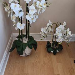 artifical lily decor