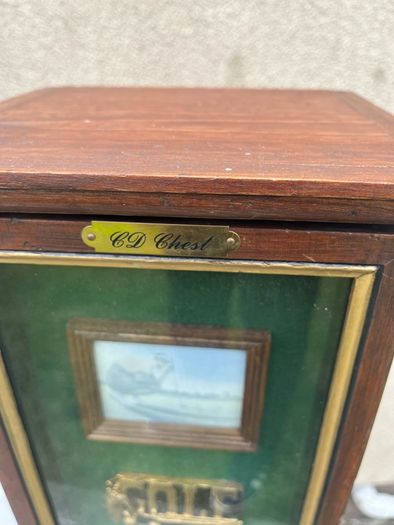 Small golf cabinet