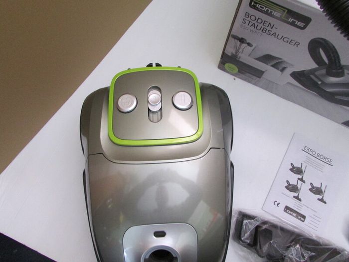 Home Line vacuum cleaner