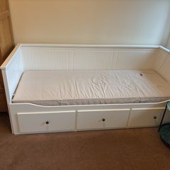 Day bed