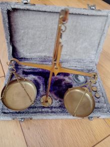 Vintage Brass  Travel Weighing Scale