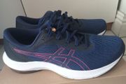 New Asics Runners UK 9