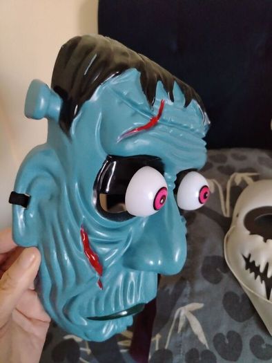 4 Halloween mask