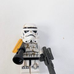 100% Lego STAR WARS - Stormtrooper (Tatooine) with Orange Pauldron - Mini Figure