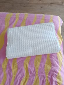 Ergonomic pillow