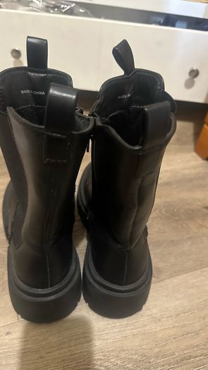 boots size