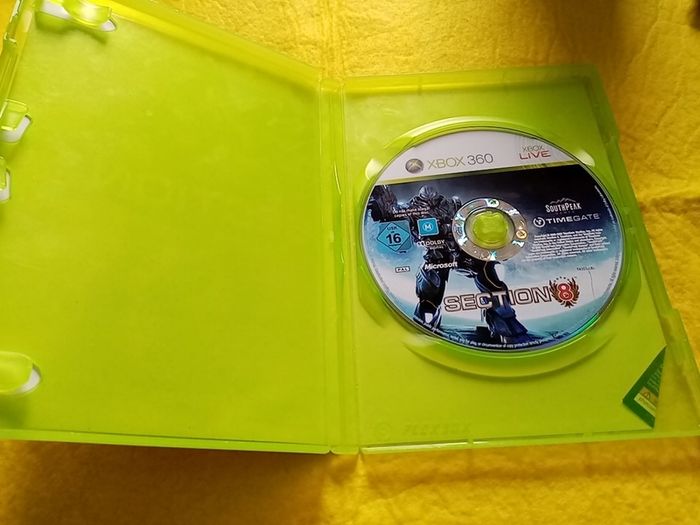 Section 8 Xbox 360 games Original