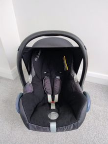 Grey Black Maxi Cosi Quinny Car Seat