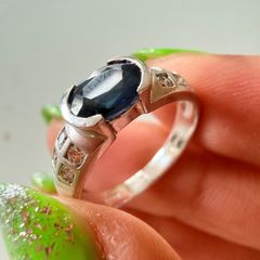 9ct white gold sapphire ring