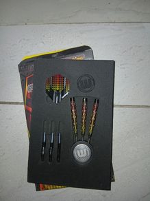 winmau firestorm flame darts