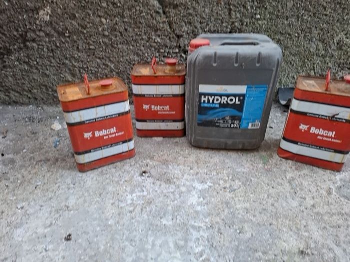 cans of oil