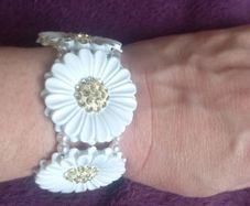 Daisy bracelet costume jewellery