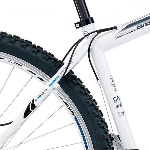 18" Coyote Everglades Gents FS Disc 29er, 21 Speed, White/Black
