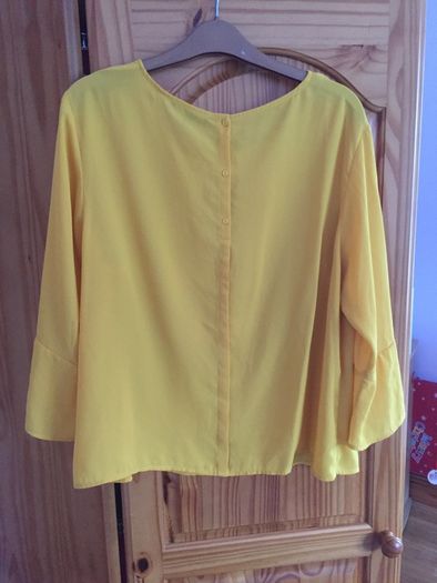 Never worn M&S shirt