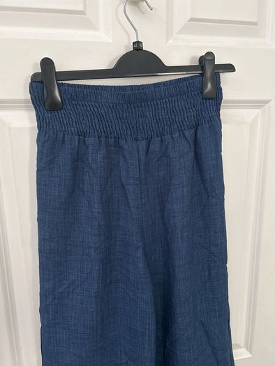 wide leg trousers