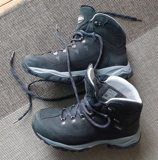 walking boots - Meindl (maker) - size 4 1/2 (UK) / 37 1/2 (EU)