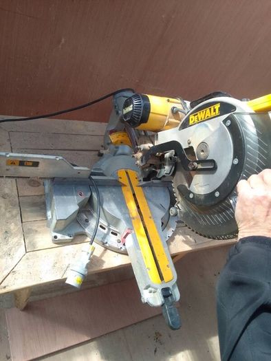 Strimmers, Saw and screw gun