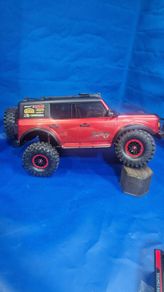 1:10 scale 4WD RC Rock Crawler styled after the Ford Bronco