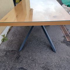 Brand New. Kitchen table160x84cm. Glass cover also included.