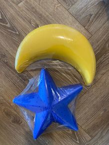 Kids room wall lights