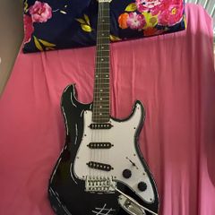 g4m electric guitar with custom paint