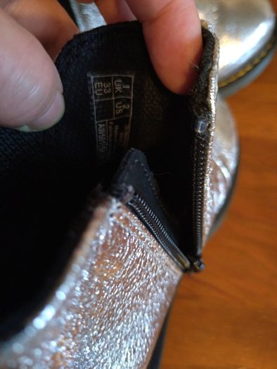 Dr Martens Youth 2976 Crinkle Metallic Chelsea Boots Silver UK1